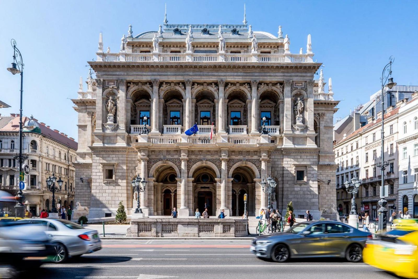 شقة Designer Boutique 2R Walk To Opera House & Basilica بودابست المظهر الخارجي الصورة